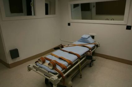 Texas a înregistrat 600 de execuții din 1982 până în prezent. Un bărbat a fost condamnat pentru omorul unei profesoare.