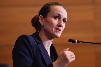 Ţoiu a rechemat conducerea consulatelor din Bonn şi Hamburg. „Nu este acceptabil ca neglijenţa să persiste…”