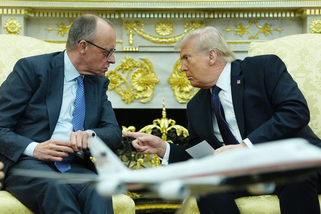 Trump il ataca vehement pe cancelarul Germaniei pentru atitudinea sa fata de Ucraina Ce acuzatii ii aduce