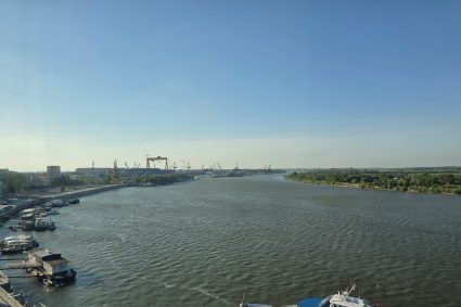 Tulcea, oraș de frontieră în timp de război: traficul intens provoacă disconfort, dar și oportunități pentru investiții semnificative. Primar: „Mi-aș dori ca volumul de trafic să continue să crească”