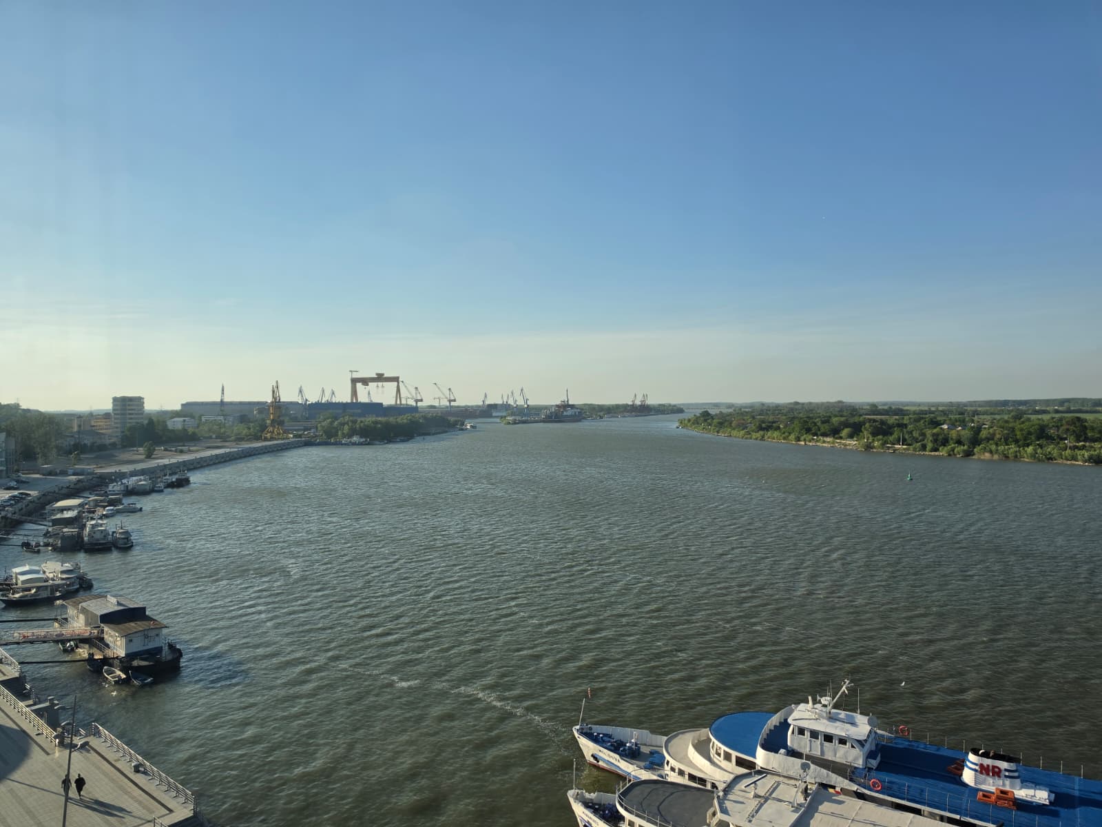 Tulcea oras de frontiera in timp de razboi traficul intens provoaca disconfort dar si oportunitati pentru investitii semnificative Primar Mias dori ca volumul de trafic sa continue sa creasca