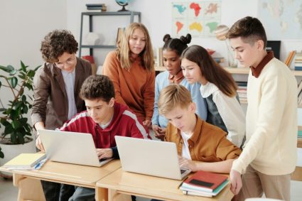 UE și Ucraina își întăresc colaborarea în domeniul educației și lansează noi proiecte pentru elevi și studenți.
