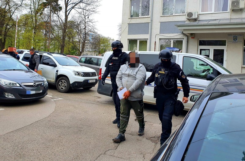 Un barbat din Cluj a fost arestat preventiv pentru ca a incalcat ordinul de protectie care ii interzicea orice contact cu victima