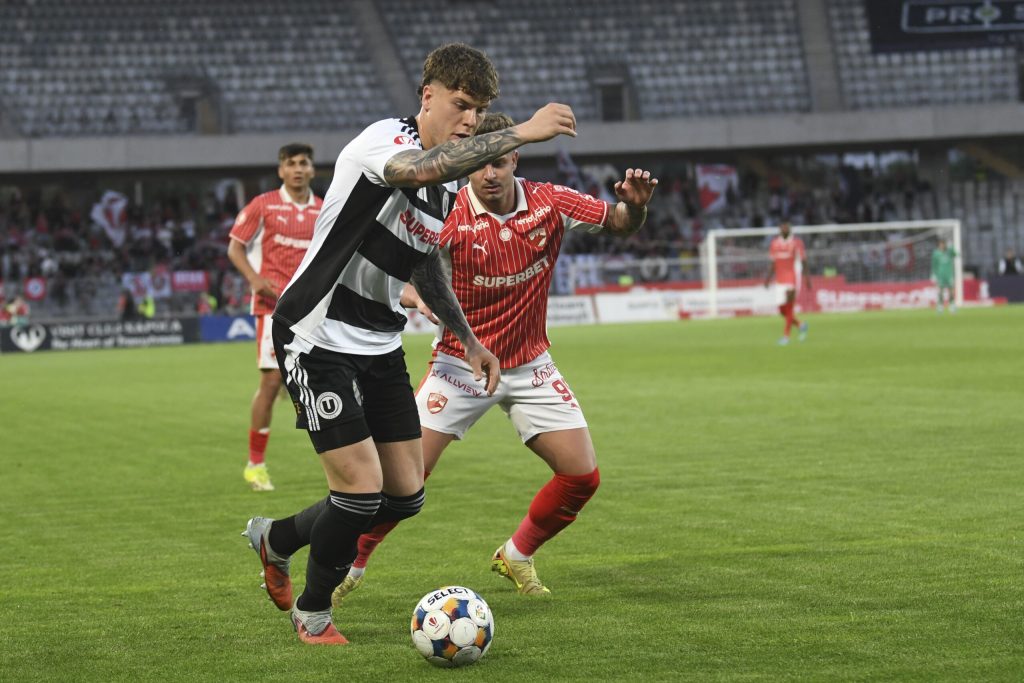 Universitatea Cluj obtine un egal cu Dinamo Bucuresti in ultima etapa a play off ului din Superliga de fotbal