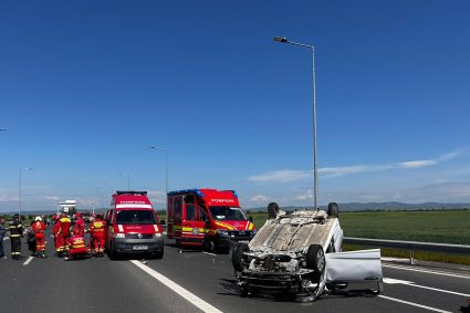 Accident provocat de un șofer sub influența alcoolului pe DN1D, în Prahova. Patru persoane au fost rănite.