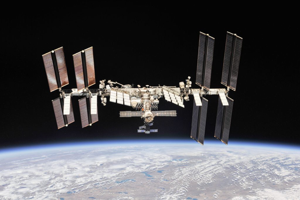 Alert pe Staia Spaial Internaional Astronauii au fost evacuai n capsula de urgen din cauza unei scurgeri de aer