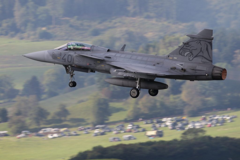 Alerte de grad maxim in Ungaria avioane de vanatoare NATO au interceptat un Airbus cu sute de pasageri la bord