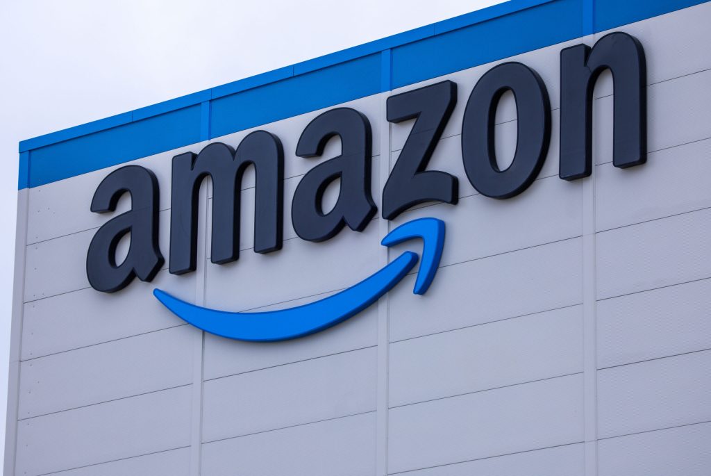 Amazon investeste 10 miliarde de euro in Europa si promite 25000 de locuri de munca noi