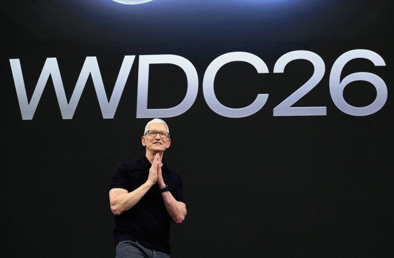 Apple lanseaza Siri AI si isi consolideaza prezenta in competitia inteligentei artificiale Ultima conferinta WWDC sustinuta de Tim Cook