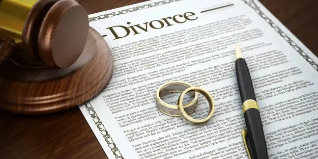Casatoria in declin Nr casatoriilor a scazut semnificativ in Cluj in timp ce divorurile continua sa creasca anual