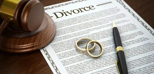 Casatoria in declin Nr casatoriilor a scazut semnificativ in Cluj in timp ce divorurile continua sa creasca anual