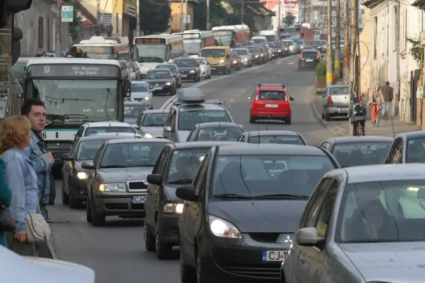 Clujul, supus restricțiilor din cauza caniculei! Traficul greu, limitat pe drumurile din județ.