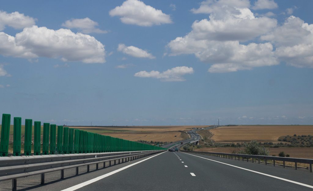 Cod rosu de canicula Restrictii pe drumurile din 18 judete