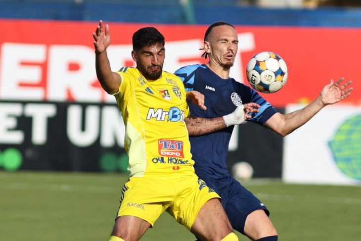 Corvinul Hunedoara recent promovat in Superliga il transfera pe atacantul peruan Renato Espinosa