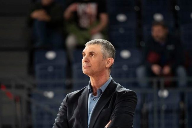 Cristian Achim renunta la conducerea echipei CSM Oradea dupa 16 ani si jumatate si preia coordonarea academiei clubului
