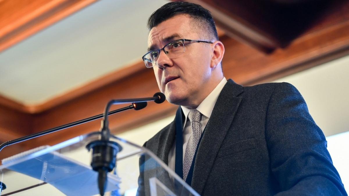 Dan Dungaciu dupa demisia Silviei Uscov din AUR Ce s ar intampla daca fiecare comandant de grup ar