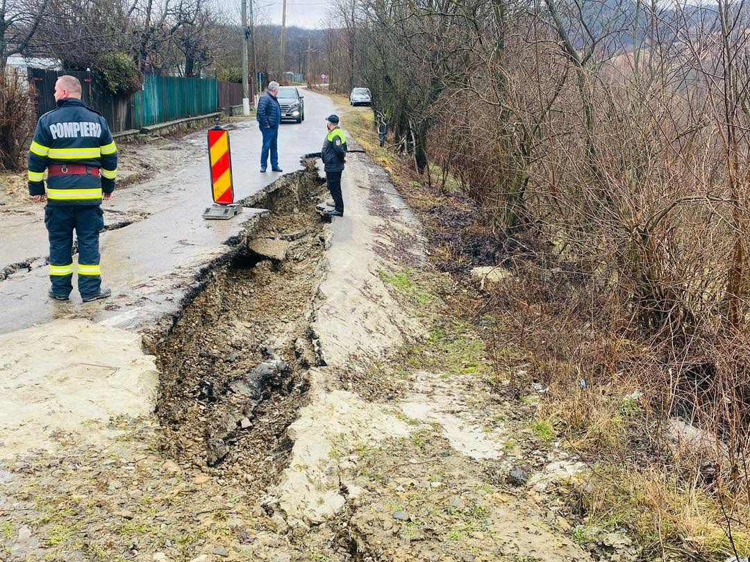 IGSU Ploile torentiale au provocat pagube in 12 judete si in Bucuresti