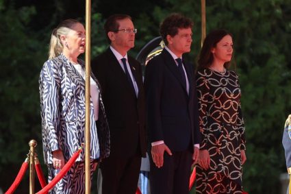 Isaac Herzog i-a invitat oficial pe Nicușor Dan și Mirabela Grădinaru în Israel: „Apreciem…”