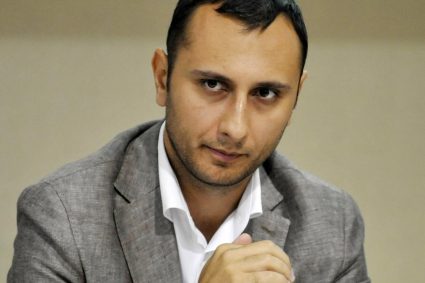 Ministrul Dulceață, propus pentru Ministerul Mediului într-un posibil Guvern Tomac, are trei locuri de muncă și câștigă…
