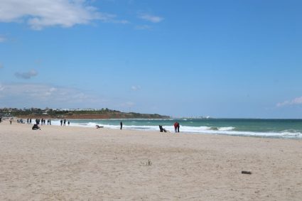Peste 1.100 de persoane au fost evacuate de pe litoral