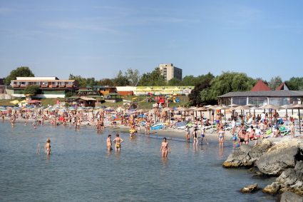 Primăria Costinești, avertizare Cod Roșu de pericol de explozie pe litoral. Accesul la plajă, interzis.