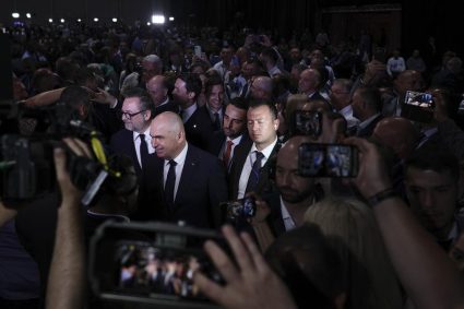 Războiul intern din PNL continuă. Liberalii din aripa Veștea solicită anularea deciziilor din Congres,…
