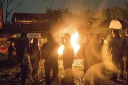 Revoltă pe o stradă din Cluj-Napoca! O grupare provoacă agitație și lasă mizerie în urma sa.