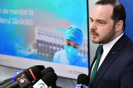 Rogobete îl invită pe Bolojan să-l însoțească pe holurile unei secții de oncologie: La patul…