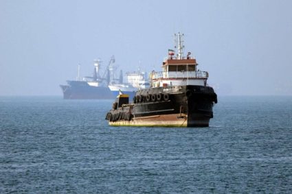 SUA și Iran au convenit să oprească atacurile și se întâlnesc în Qatar pentru negocieri privind Strâmtoarea Ormuz.