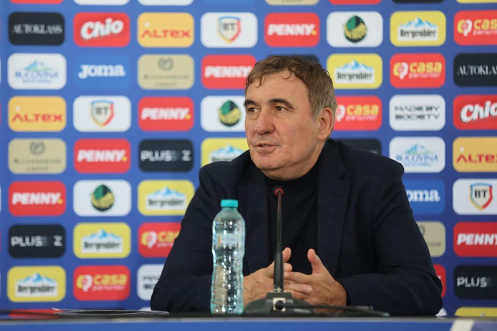 Selecianerul Gheorghe Hagi anunta lotul Romaniei pentru meciul amical cu Tara Galilor