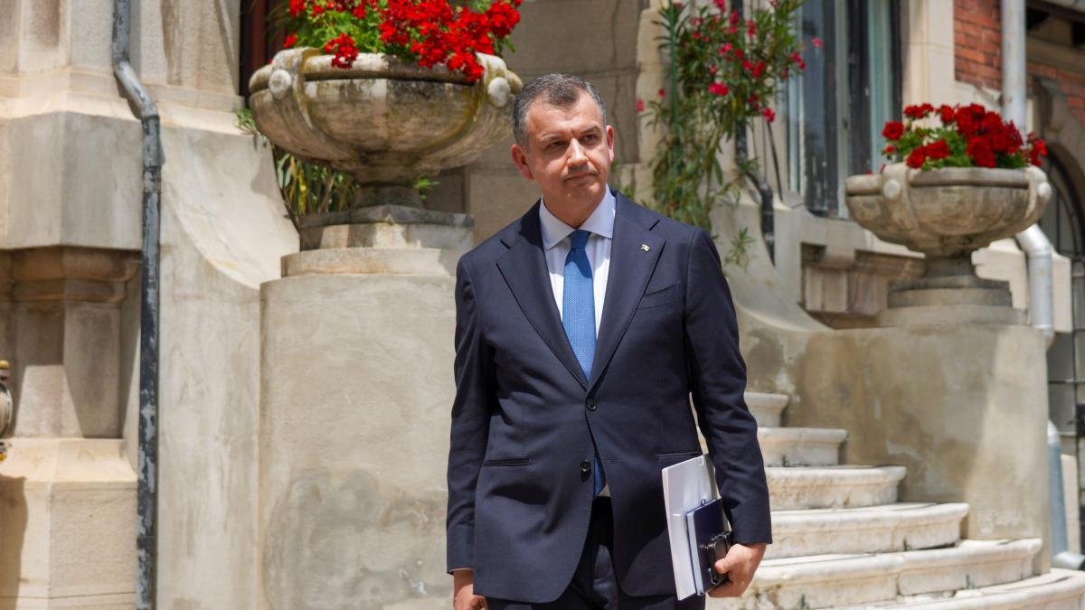 Sunt deschis sa discutam fiecare nume din cabinet compromisul lui eugen tomac pentru deblocare