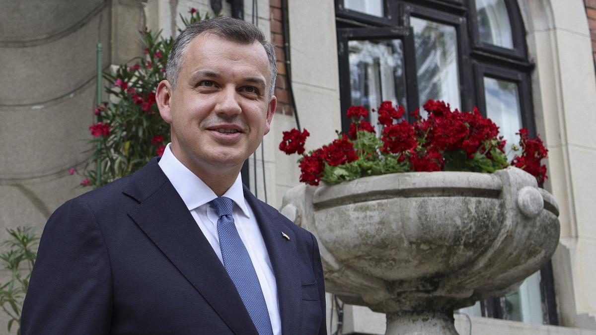 Tomac il acuza pe AUR ca sustine interesele lui Putin prin amenintarea lui Nicusor Dan cu suspendarea