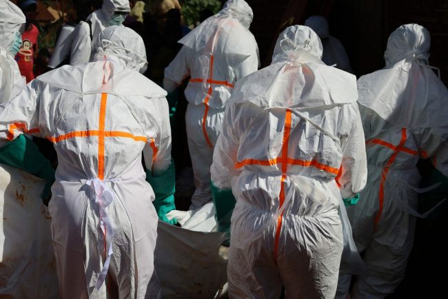 Trei noi vaccinuri experimentale impotriva virusului Ebola vor beneficia de finantare