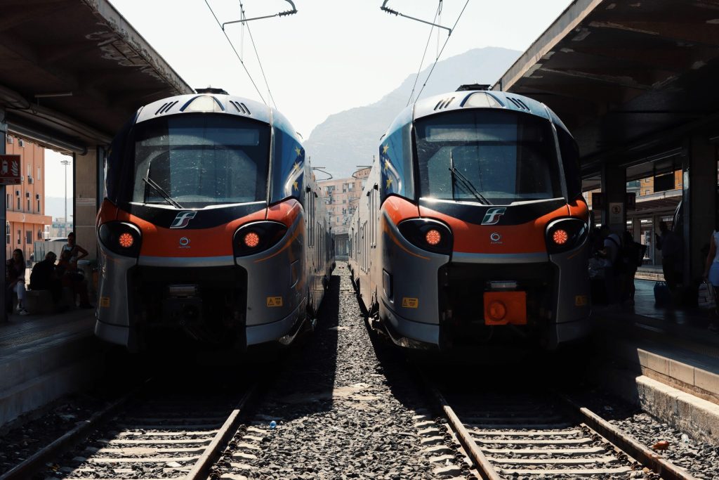 UE schimba regulile pentru transportul feroviar Calatorii mai rapide si intarzieri reduse la frontiere
