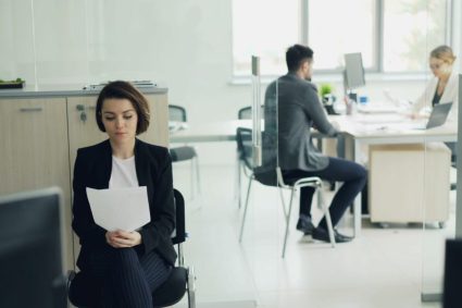 Uniunea Europeană introduce reguli noi privind salariile. Angajatorii vor fi obligați să afiseze salariul în anunțurile de angajare.