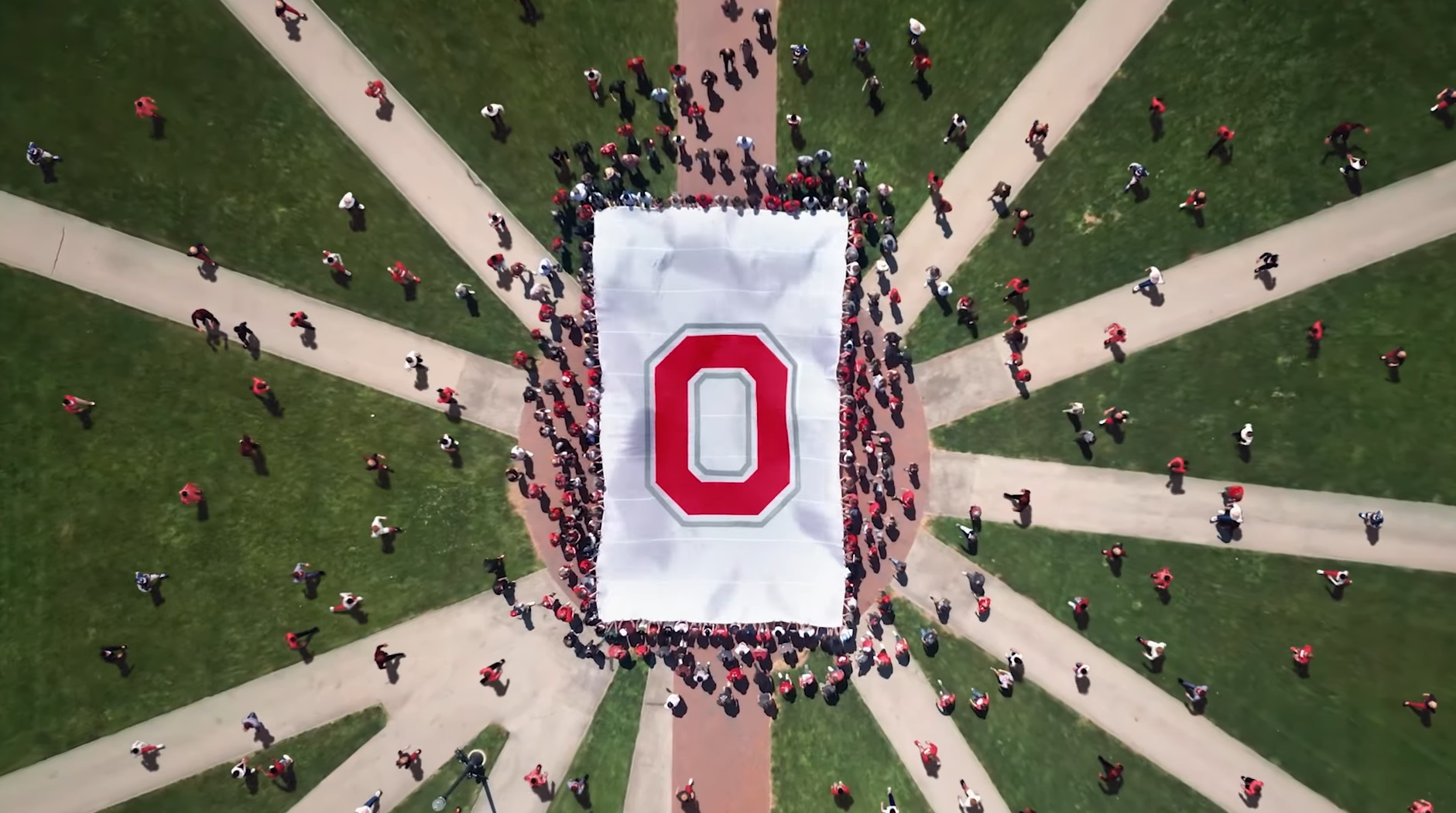 Universitatea Ohio State plateste 100 de milioane de dolari ca urmare a unuia dintre cele mai mari scandaluri sexuale din SUA
