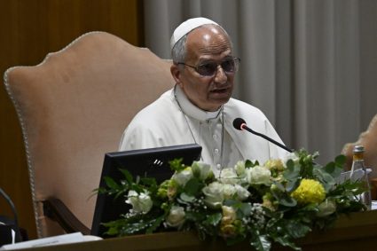 Vaticanul acuză Uniunea Europeană de aplicarea „dublului standard” în politica externă și cere o reevaluare a doctrinei războiului just.