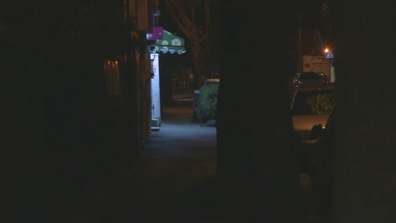 clujeanca atacata pe strada a urmarit o printre masini si i a smuls telefonul din mana cu violenta agresorul are doar 19 ani