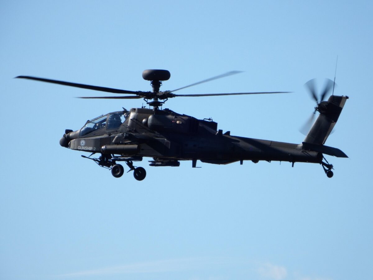 elicopter al marinei regale s a prabusit militarii britanici au inconjurat zona
