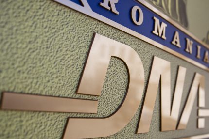firme fantoma si facturi false retzea de evaziune fiscala demasacata de procurorii DNA perchezitii
