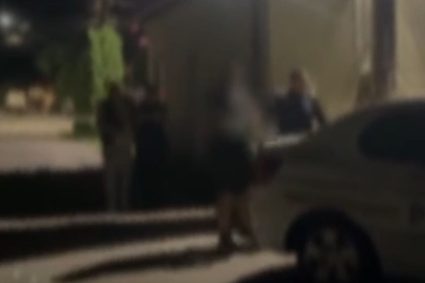 VIDEO. Scandal uriaș la Târgul Coaselor din Cluj! Doi bărbați au fost reținuți după ce ar fi amenințat jandarmi și polițiști în fața mulțimii.