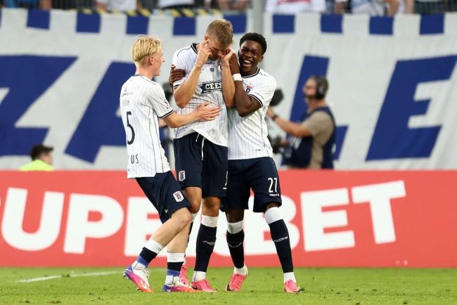 Aarhus a realizat o revenire spectaculoasa in Liga Campionilor Calificare dramatica dupa ce a pierdut cu 1 4 in tur
