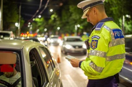 Acțiune promptă în Cluj! Poliția a efectuat controale frecvente: șoferi prinși băuți la volan și lemn confiscat. Amenzi semnificative impuse.