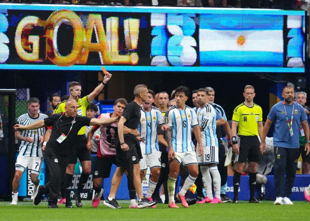 Argentina a obtinut calificarea in semifinalele Campionatului Mondial dupa ce a invins Elvetia cu 3 1