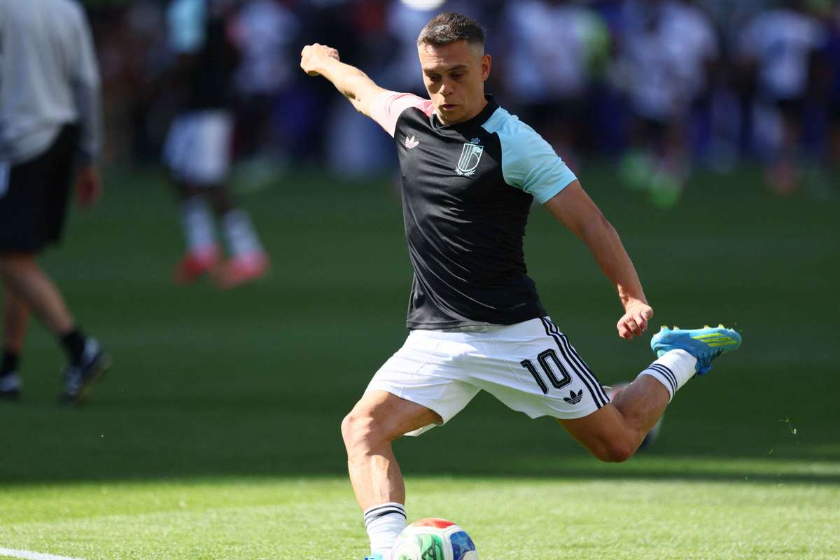 Besiktas finalizeaza transferul lui Leandro Trossard de la Arsenal