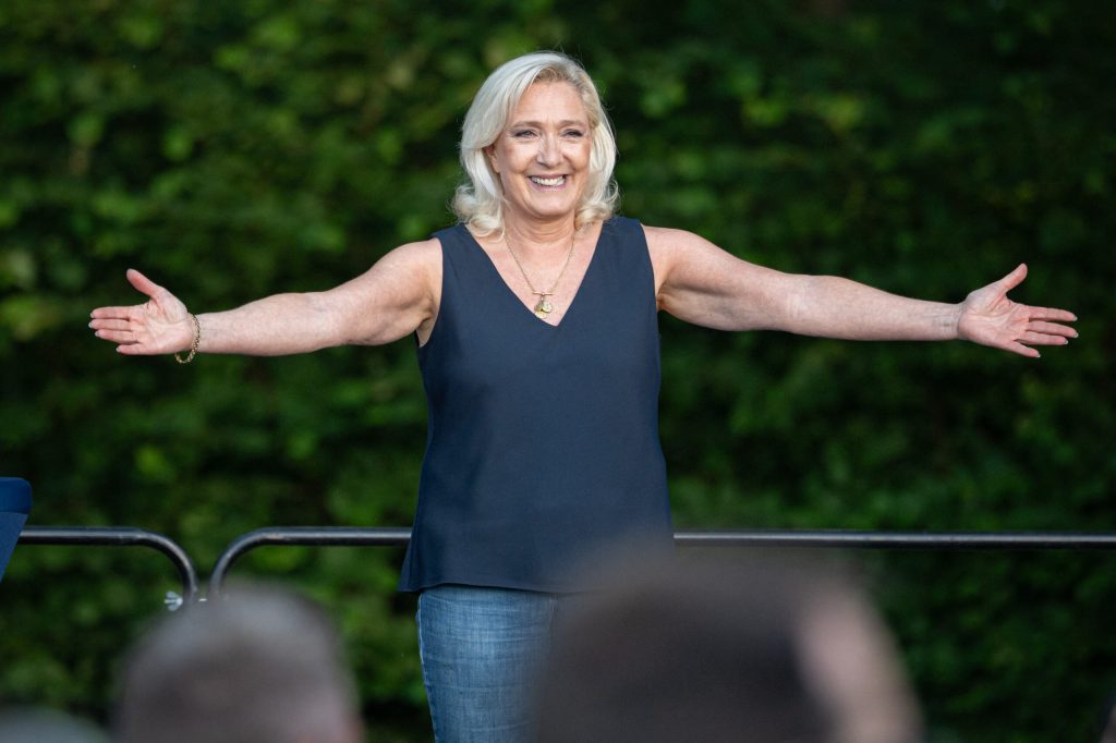 Cand va aplica Marine Le Pen pedeapsa daca ajunge Presedinte