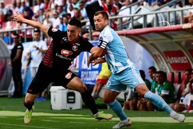 Corvinul se intoarce in Superliga Debut pe teren propriu cu Csikszereda