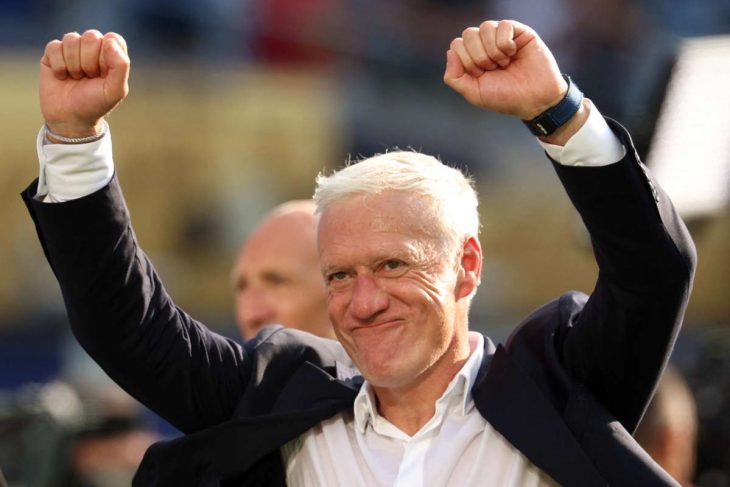 Didier Deschamps il felicit pe Kylian Mbappe pentru al optulea su gol la Cupa Mondial