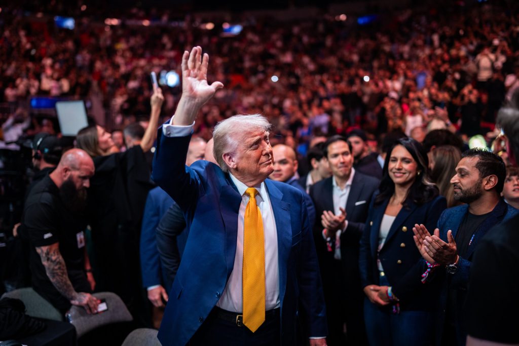 Donald Trump anunta o conventie speciala a Partidului Republican inainte de alegerile de la jumatatea mandatului