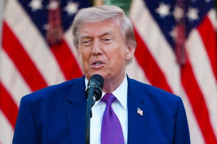 Donald Trump anunță un nou control medical la Walter Reed și susține că a trecut din nou testul cognitiv.